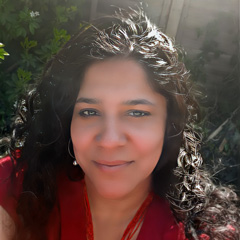 headshot of Yamini Mishra