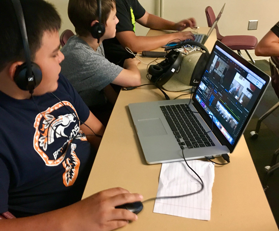 Boys_In_Classroom_Using_Laptop_Computers