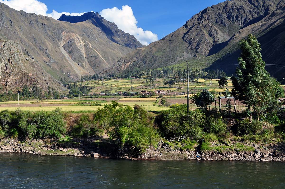 Working landscape that protects hillsides and watercourses in Southern Peru